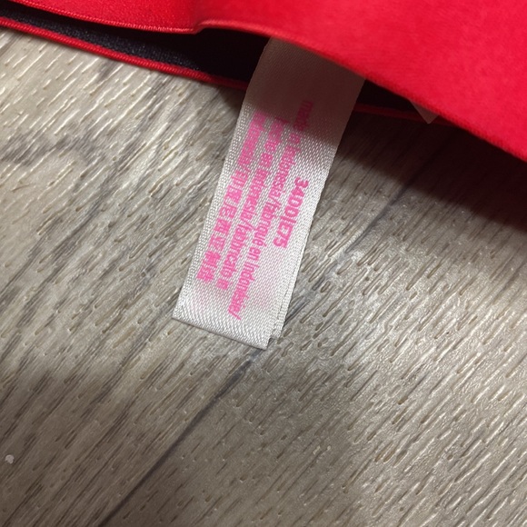 PINK Victoria’s Secret Wear Everywhere Bra - Picture 4 of 5